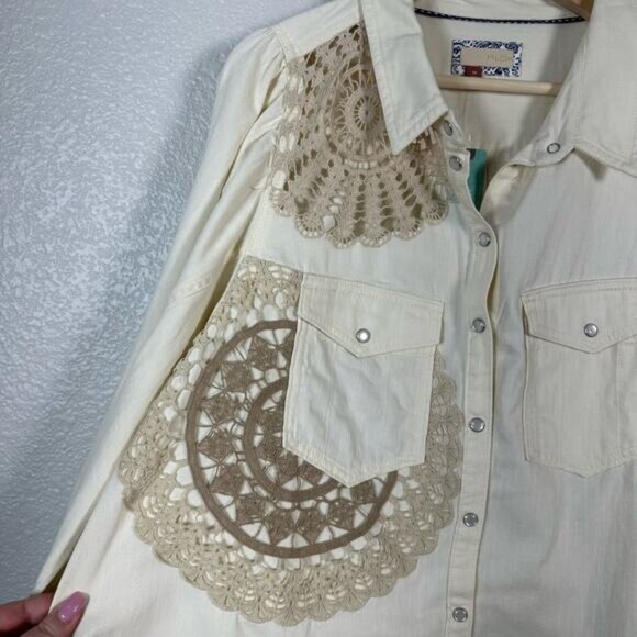 Pilcro NWT by Anthropologie Womens Eyelet Lace Buttondown Shirt Jacket Size 2X - Picture 3 of 13